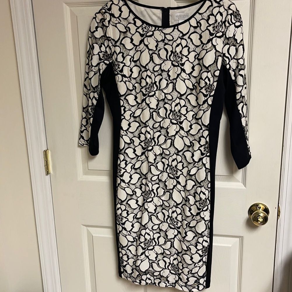 Black and white floral print midi 3/4 sleeve dress